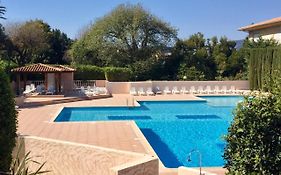 Appartement spacieux avec jardin coeur de st Tropez